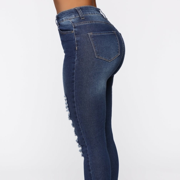 New Fashion Nova Distressed Jeans - Picture 8 of 8